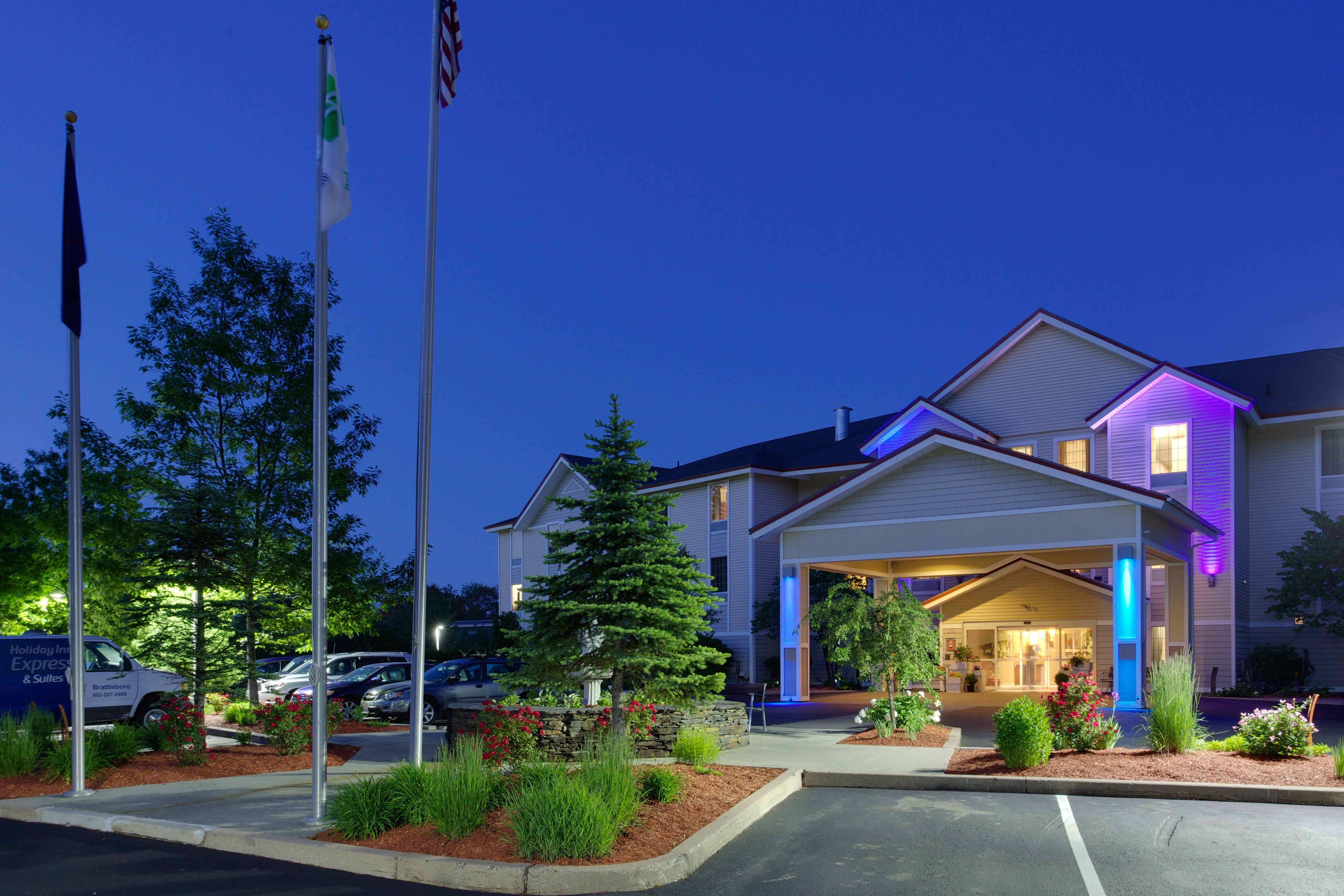 Holiday Inn Express Hotel & Suites Brattleboro By Ihg Eksteriør bilde