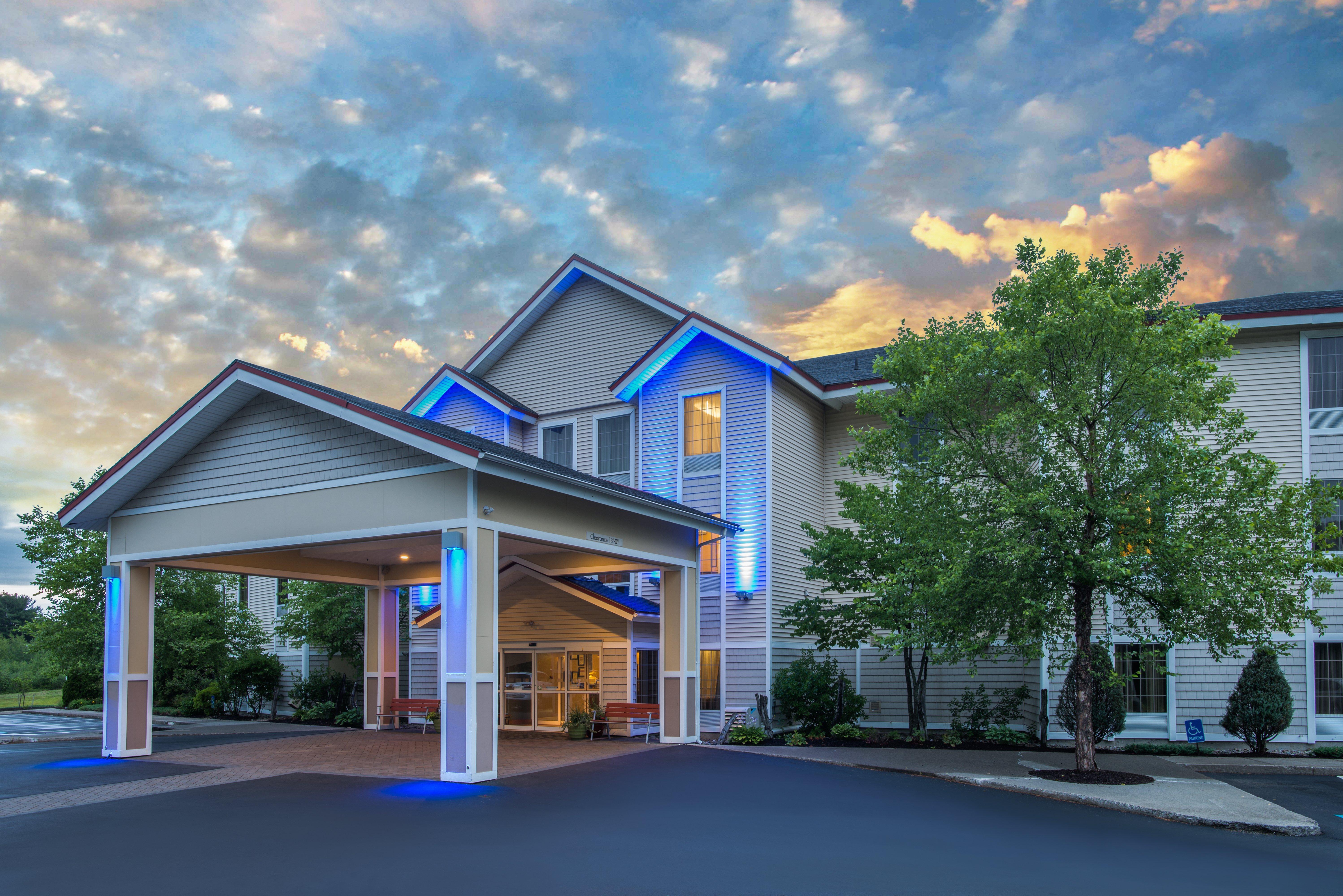 Holiday Inn Express Hotel & Suites Brattleboro By Ihg Eksteriør bilde