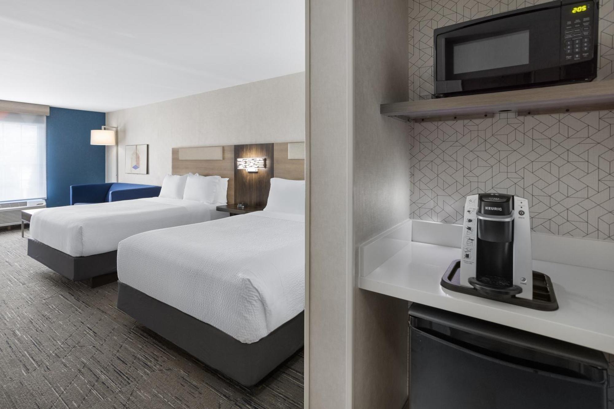 Holiday Inn Express Hotel & Suites Brattleboro By Ihg Eksteriør bilde