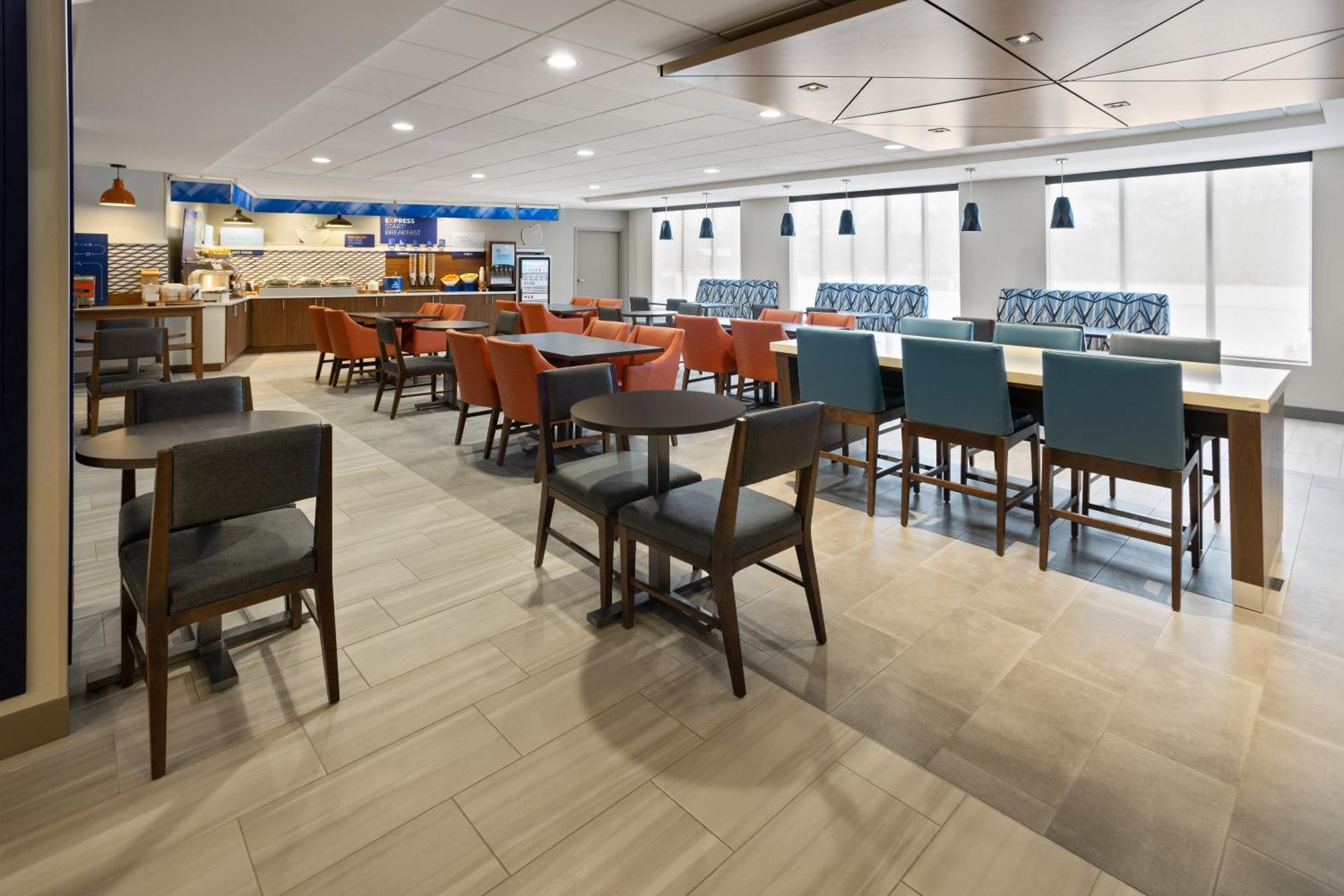 Holiday Inn Express Hotel & Suites Brattleboro By Ihg Eksteriør bilde
