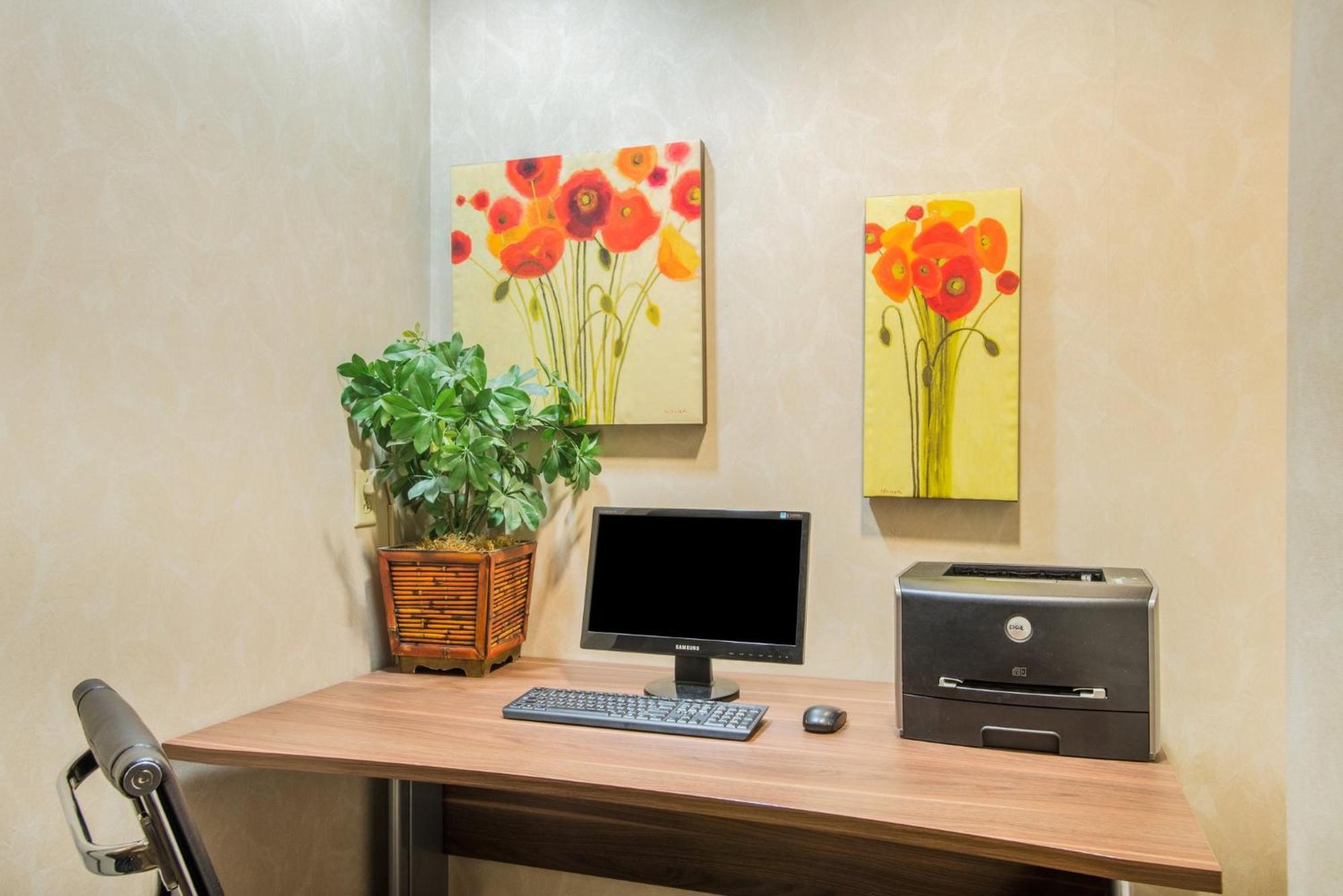 Holiday Inn Express Hotel & Suites Brattleboro By Ihg Eksteriør bilde