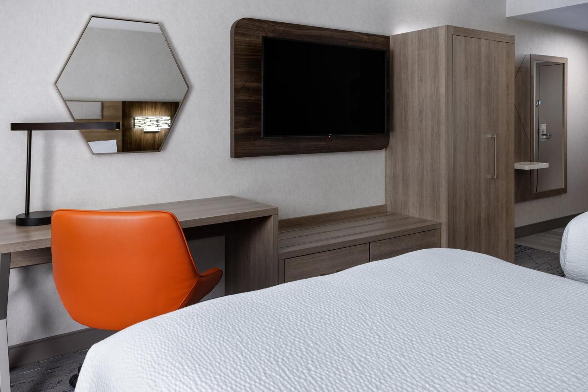 Holiday Inn Express Hotel & Suites Brattleboro By Ihg Eksteriør bilde