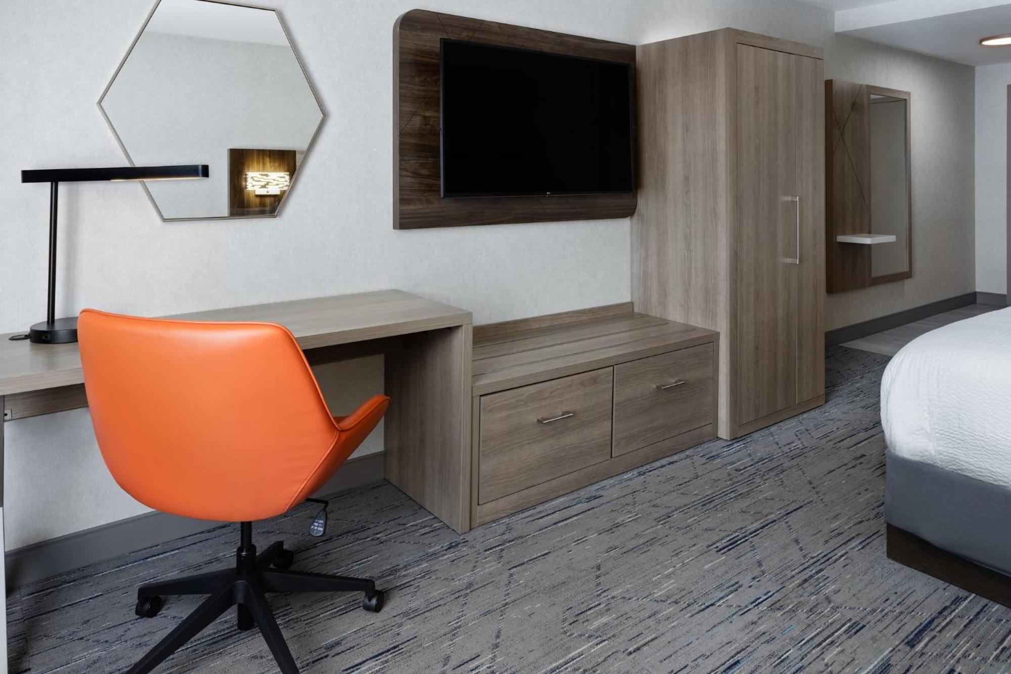 Holiday Inn Express Hotel & Suites Brattleboro By Ihg Eksteriør bilde